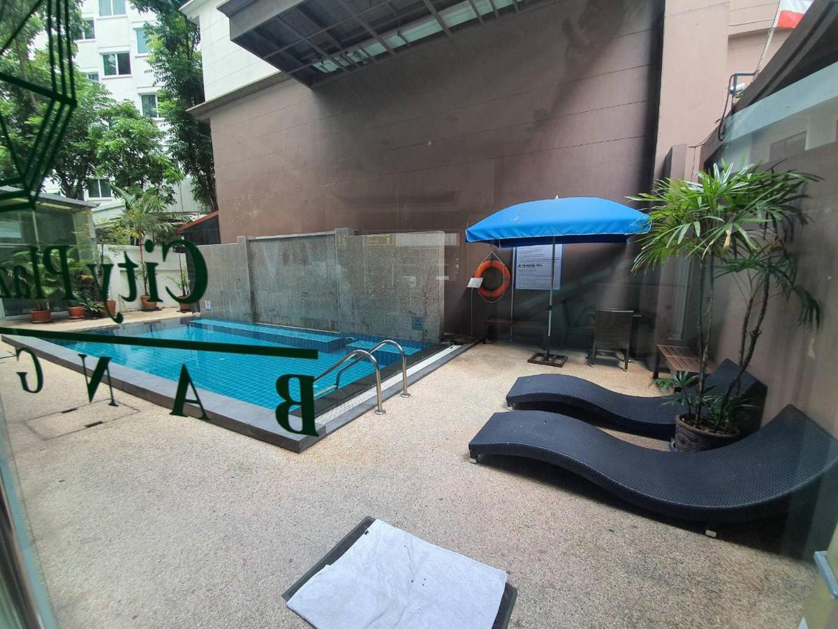 בנגקוק City Plaza Nana Hotel מראה חיצוני תמונה