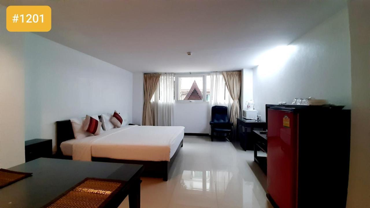בנגקוק City Plaza Nana Hotel מראה חיצוני תמונה