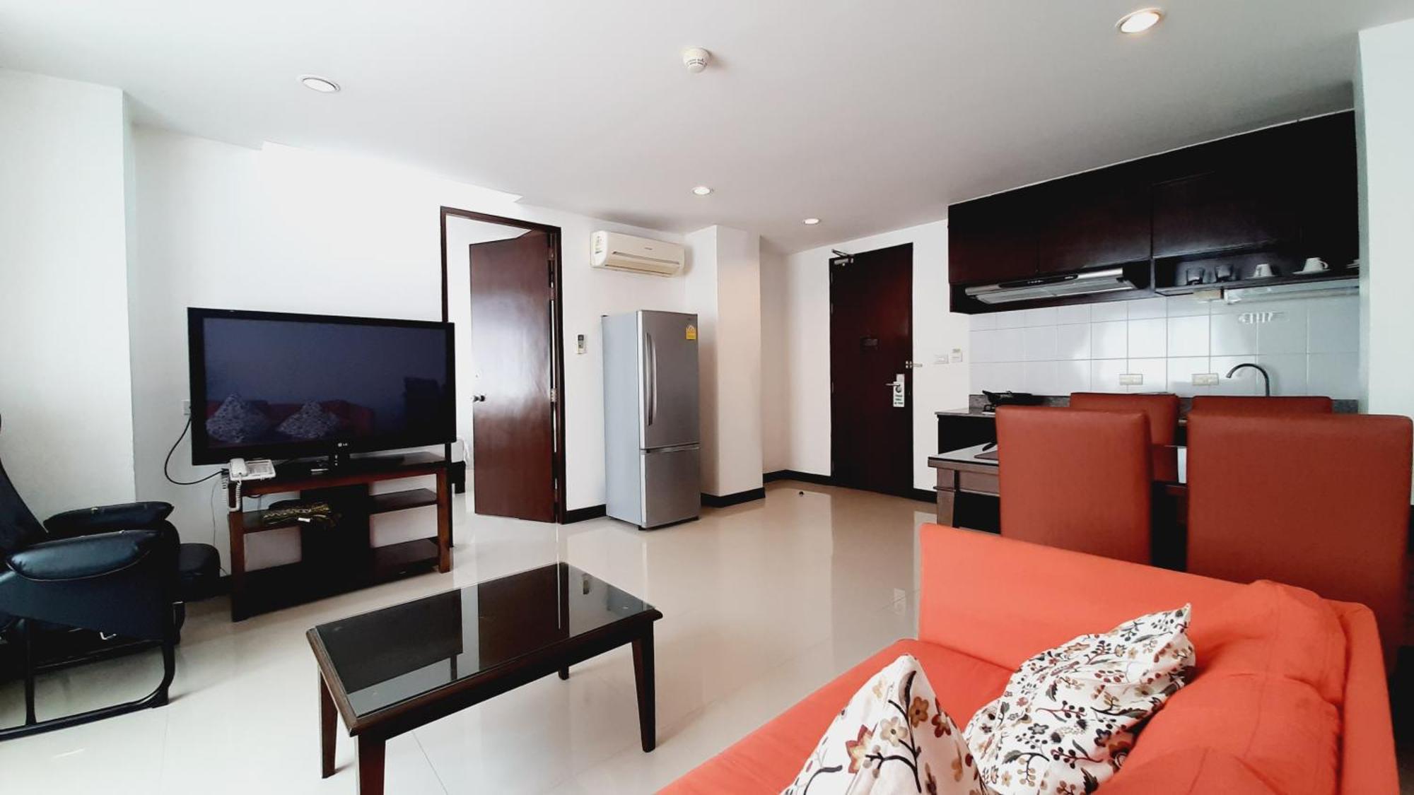 בנגקוק City Plaza Nana Hotel מראה חיצוני תמונה